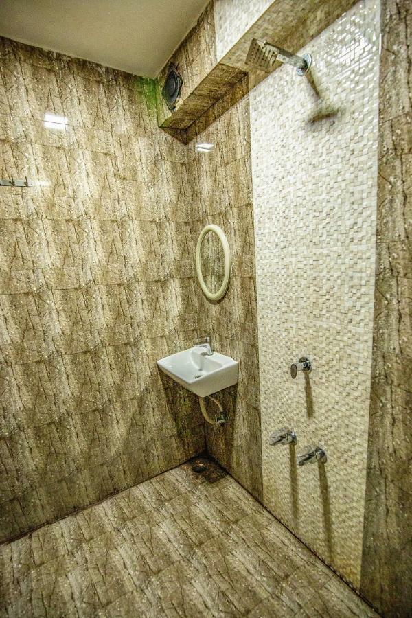 Nova Hotel Star Palace راجكوت المظهر الخارجي الصورة